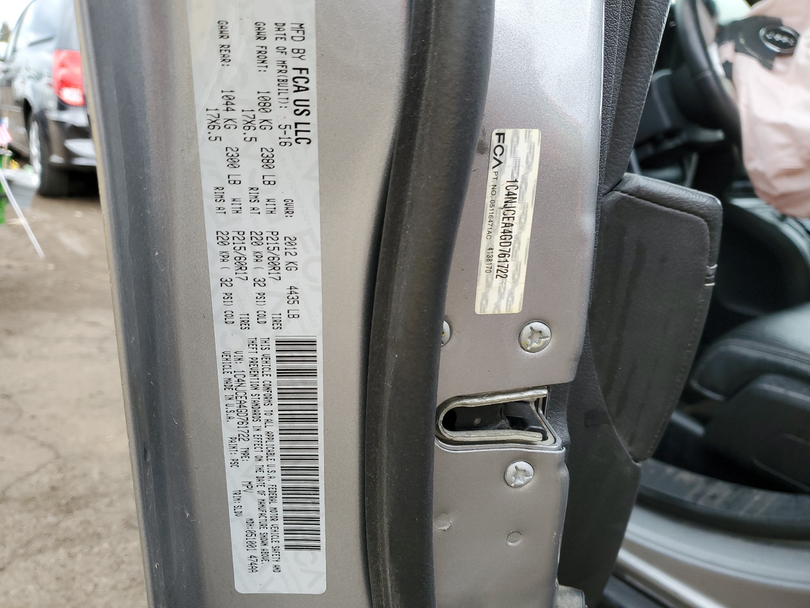 1C4NJCEA4GD761722 2016 Jeep Compass Latitude