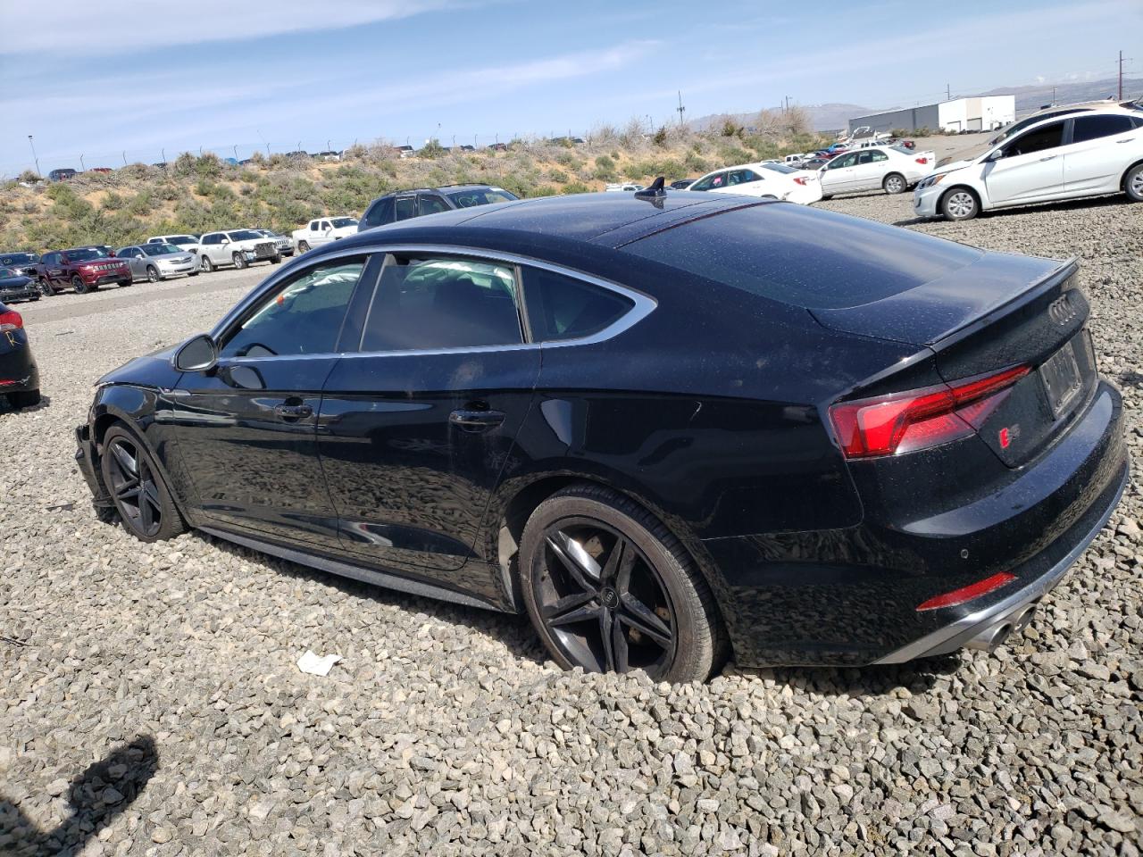 WAUC4CF57JA101843 2018 AUDI RS5 - Image 2