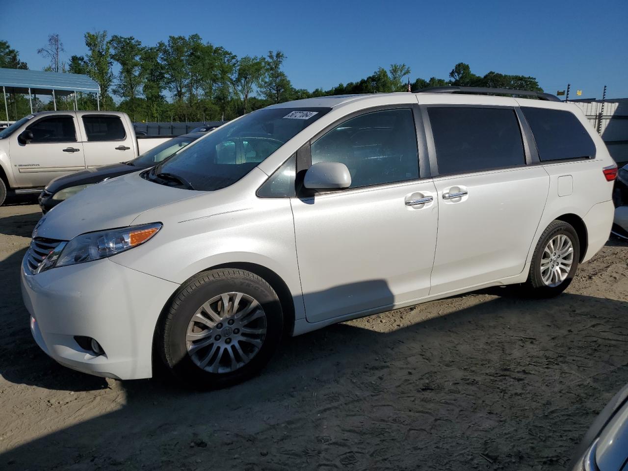 2016 Toyota Sienna Xle VIN: 5TDYK3DC6GS711499 Lot: 50721064