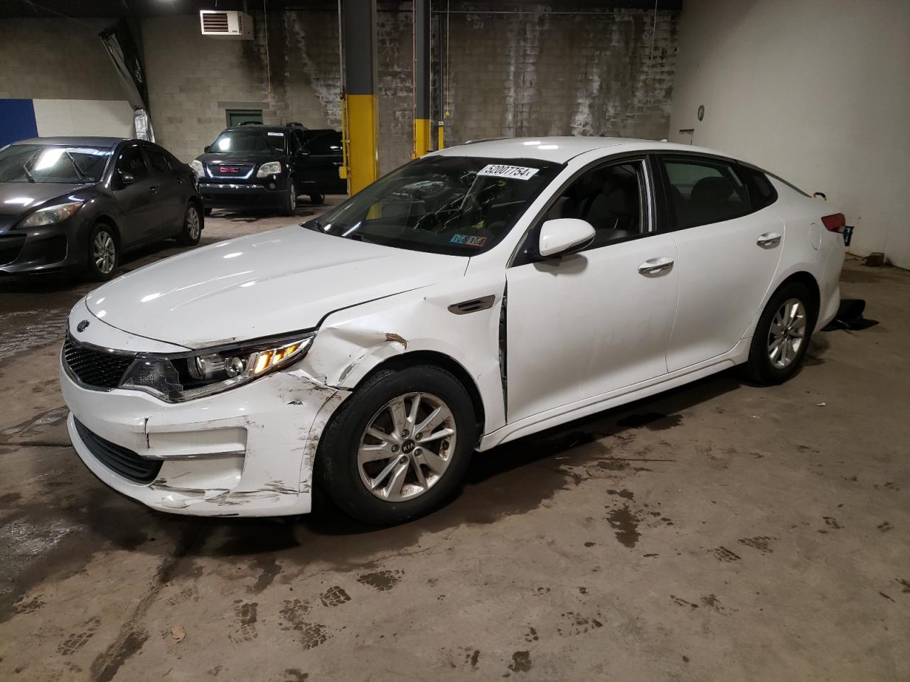 5XXGT4L33GG057224 2016 Kia Optima Lx