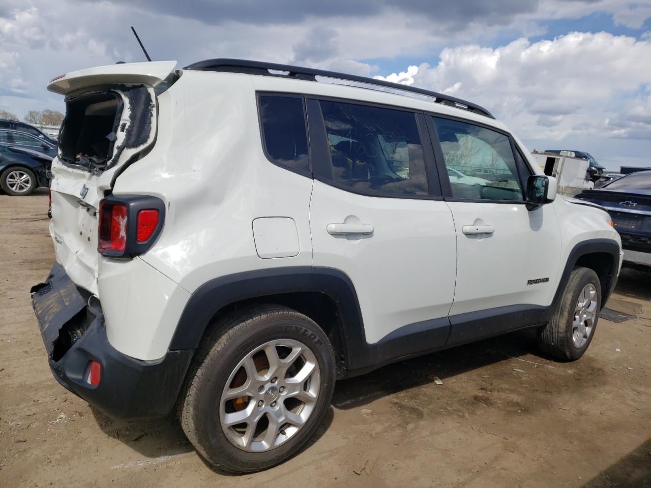 2017 Jeep Renegade - Image 3