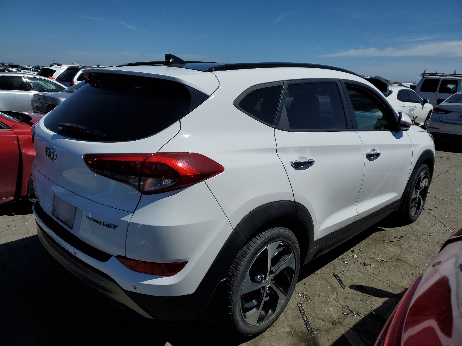 2016 Hyundai Tucson Limited vin: KM8J33A24GU079281