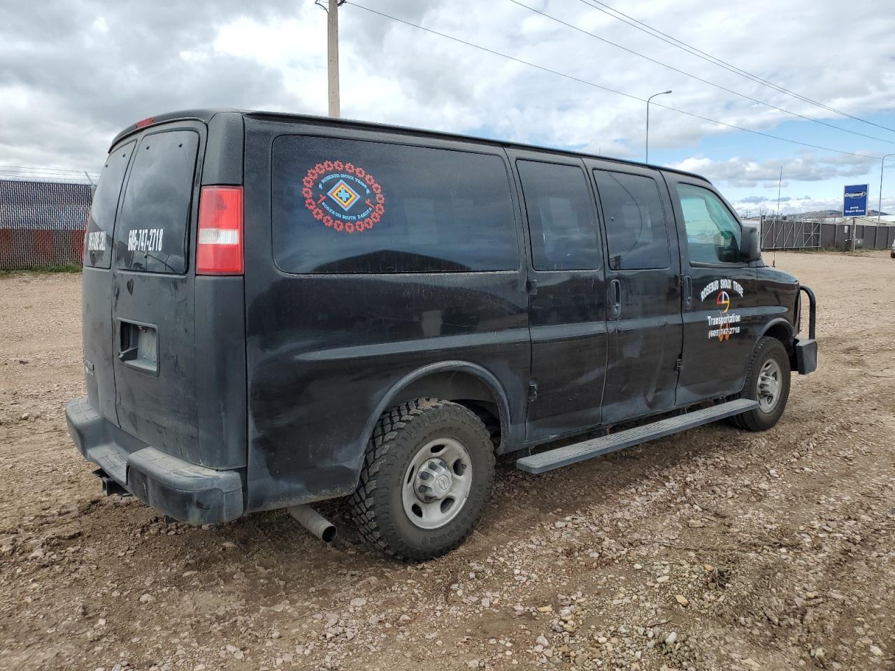 2016 Chevrolet Express G3500 Ls VIN: 1GAZGLFG0G1330744 Lot: 52159524