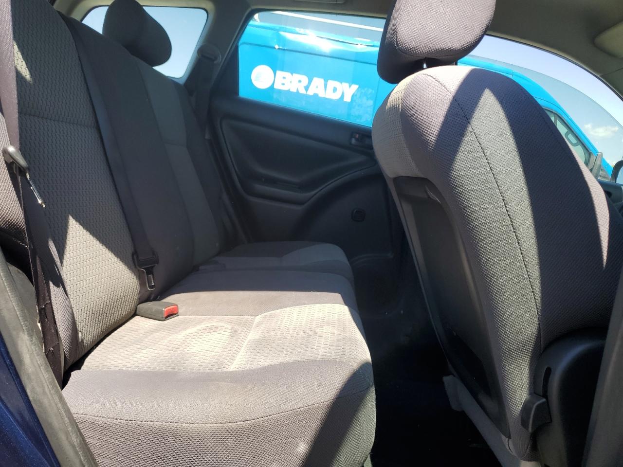 2005 Toyota Corolla Matrix Xr VIN: 2T1KR32E35C395412 Lot: 50354054