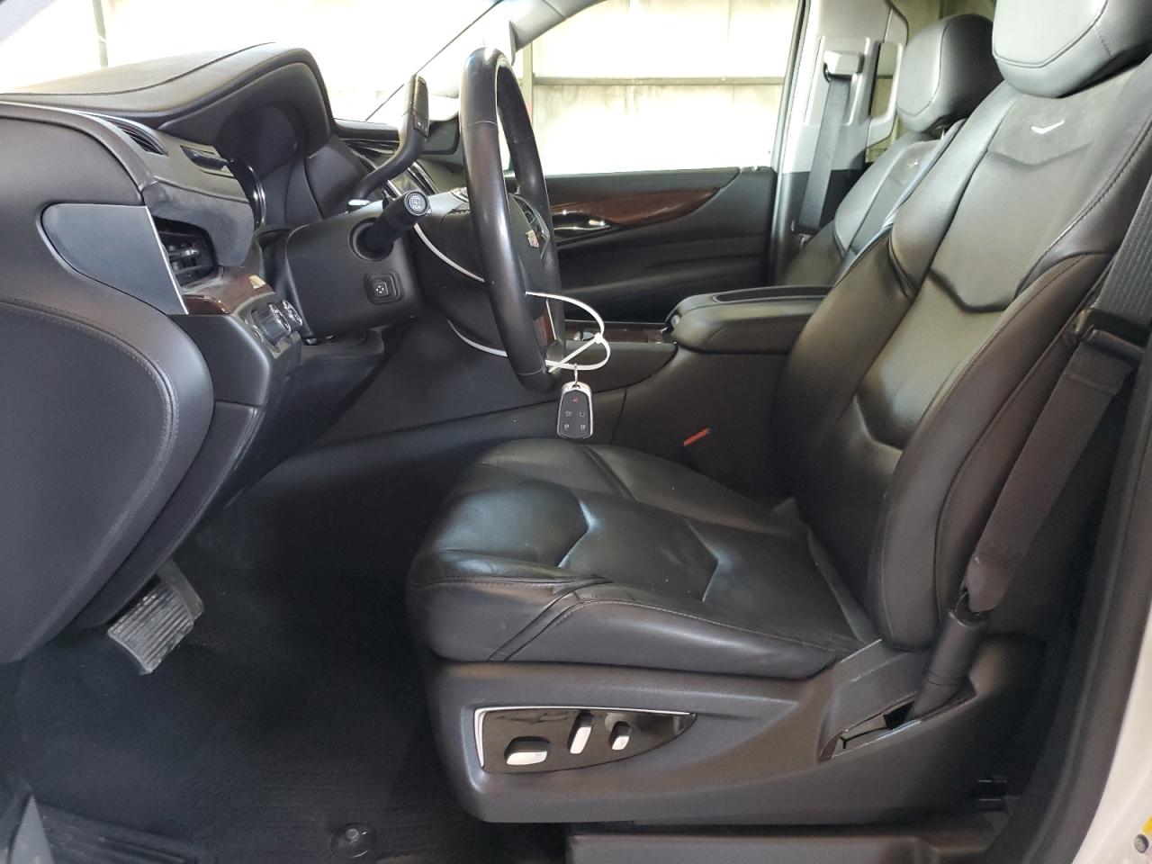 2019 Cadillac Escalade - Image 7