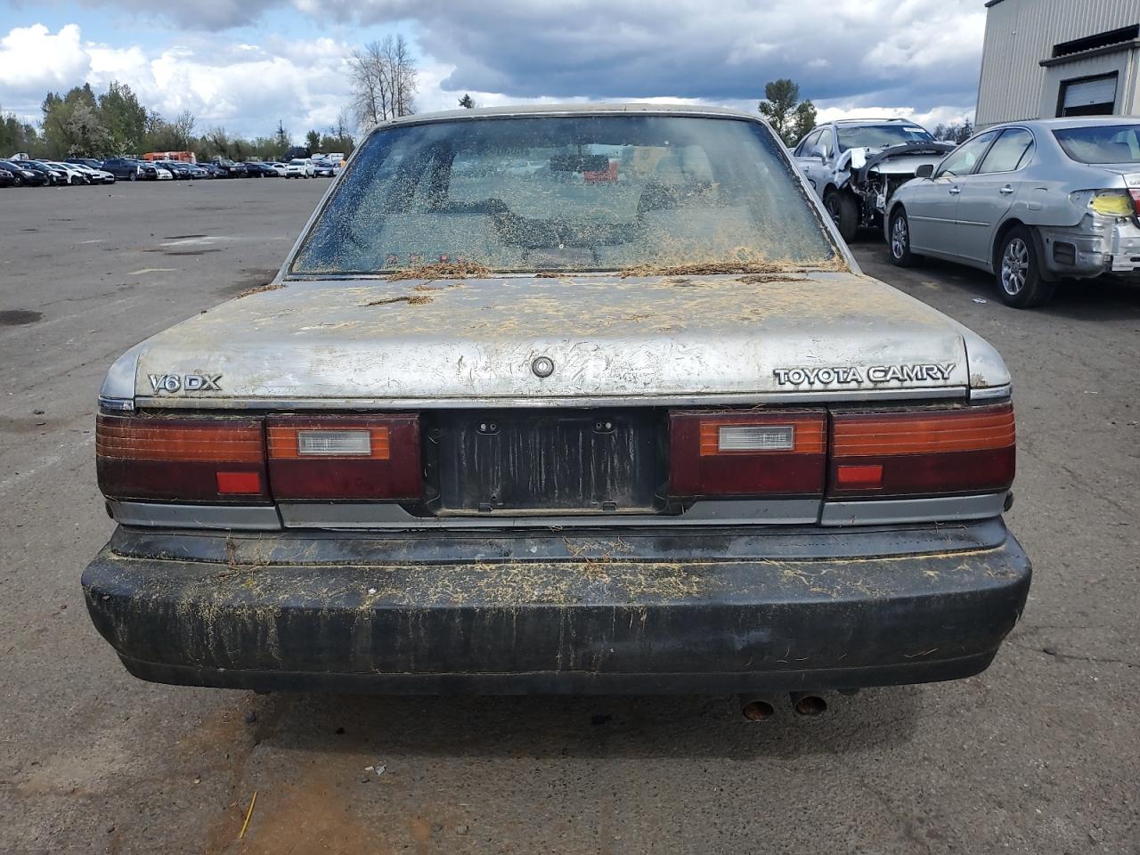 4T1VV21E0LU002739 1990 Toyota Camry Dlx