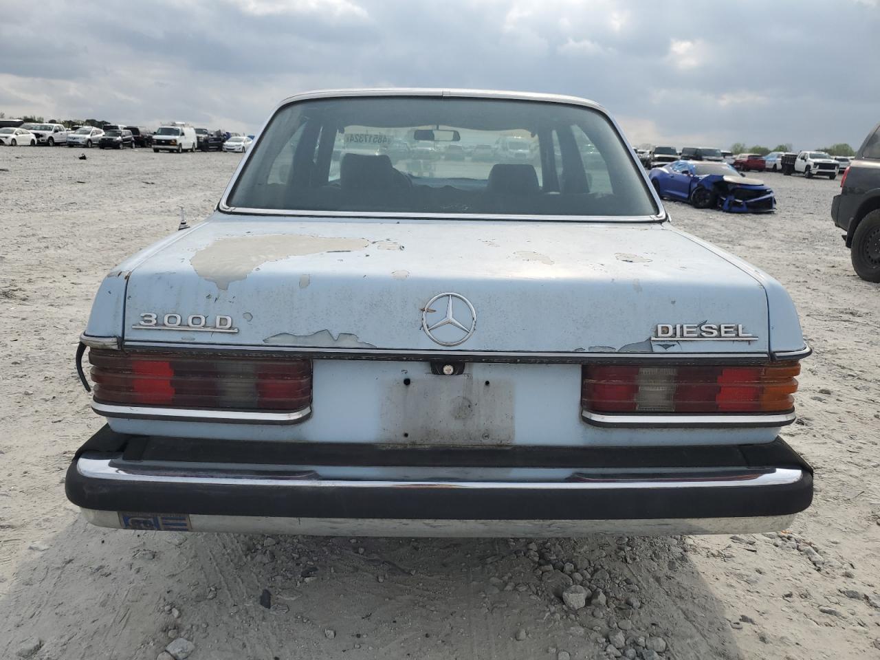 12313012058340 1977 Mercedes-Benz 300-Class