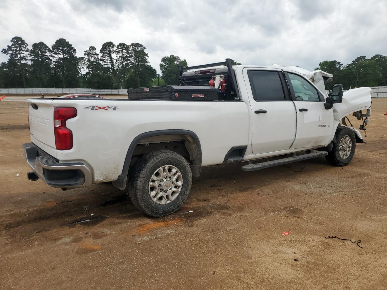 2023 Chevrolet Silverado - Image 3