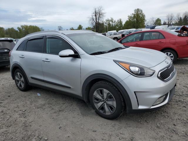  KIA NIRO 2018 Srebrny