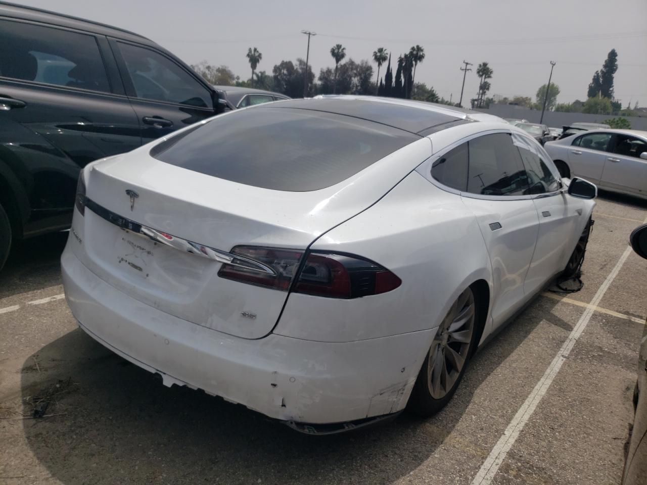 VIN 5YJSA1H12FFP73295 2015 TESLA MODEL S no.3