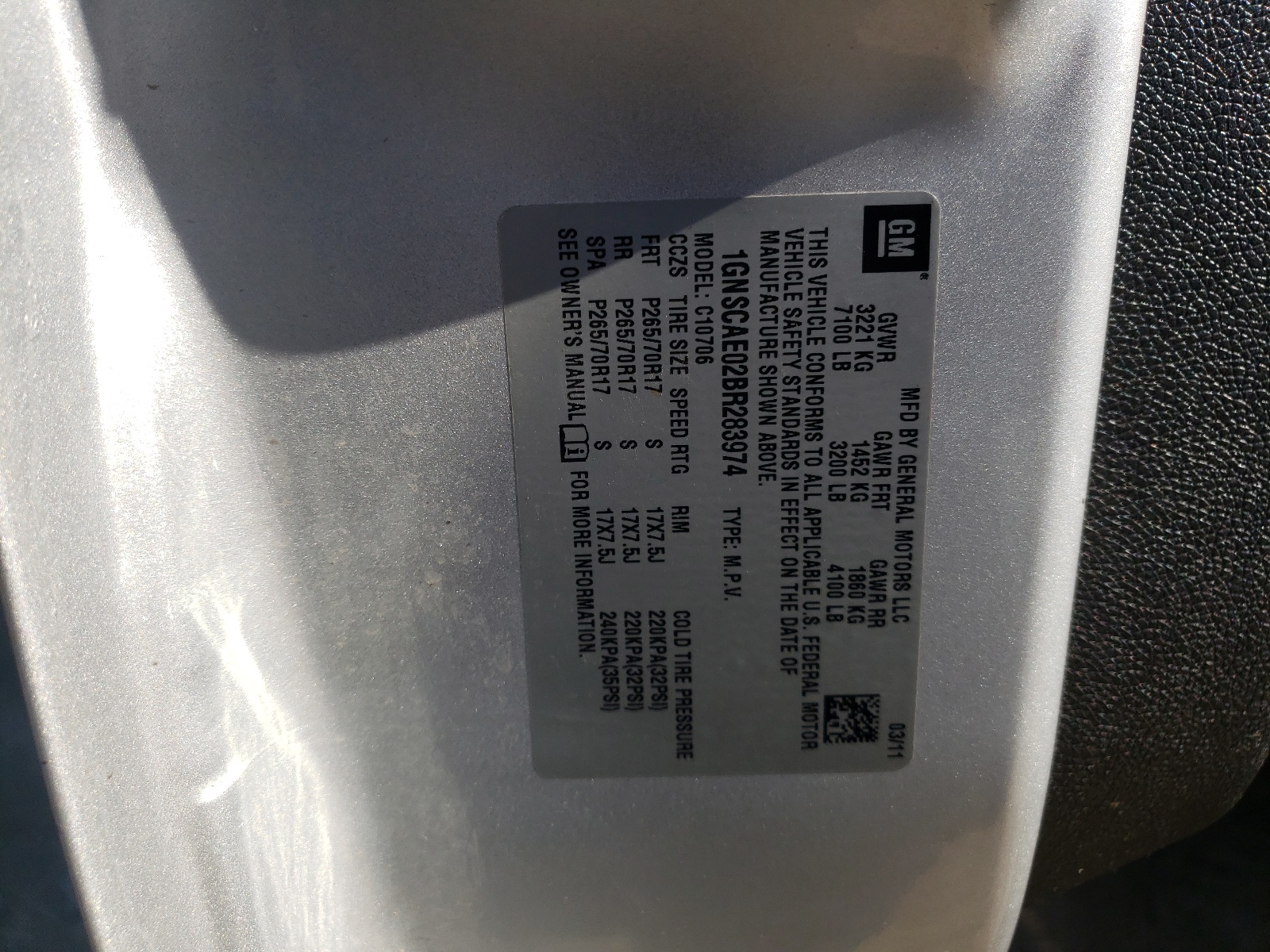 1GNSCAE02BR283974 2011 Chevrolet Tahoe C1500 Ls