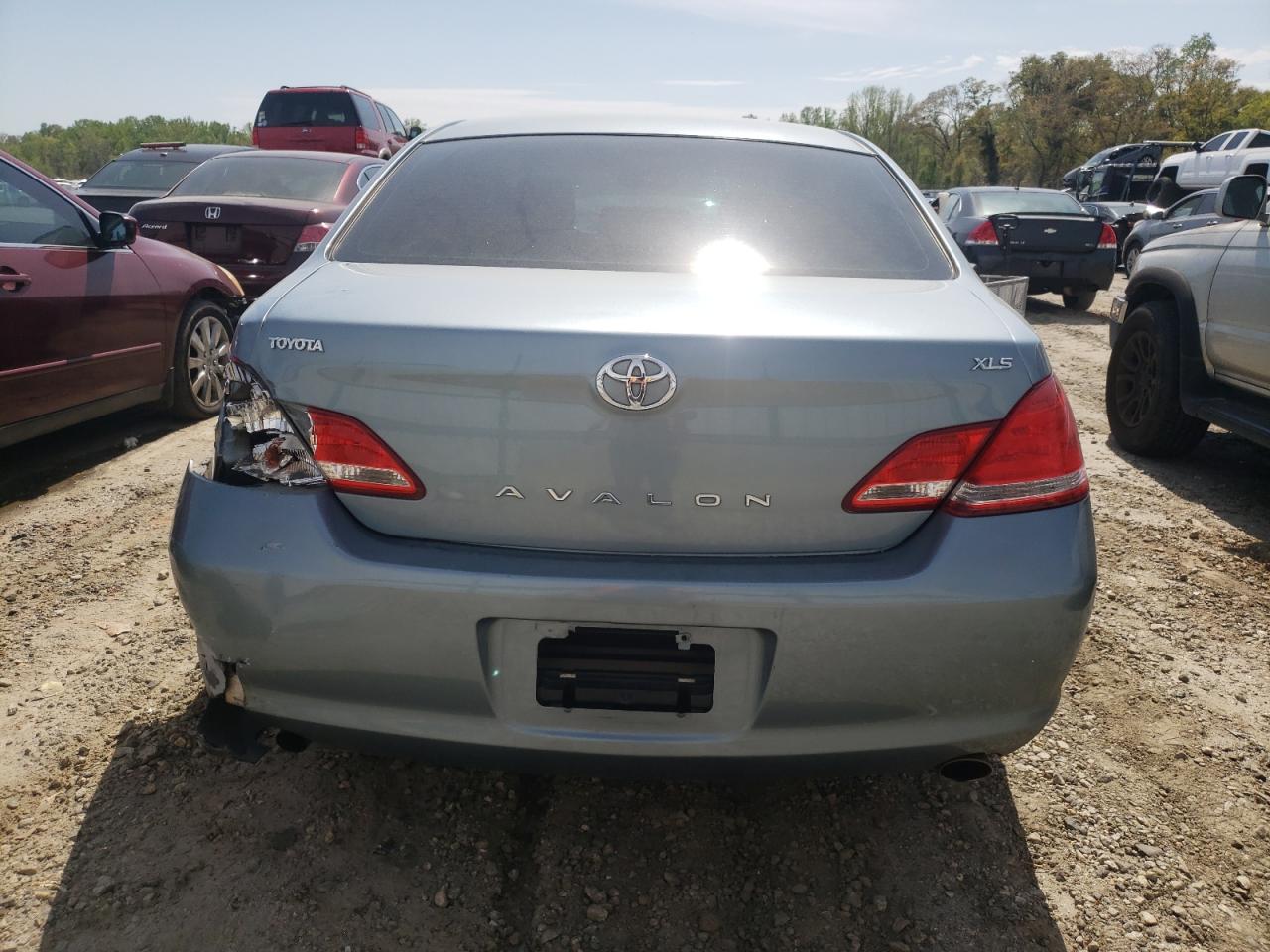 2007 Toyota Avalon - Image 6