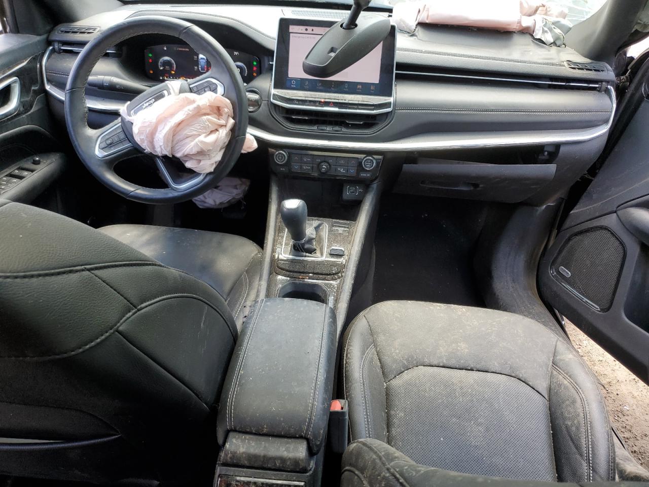 2022 Jeep Compass - Image 8