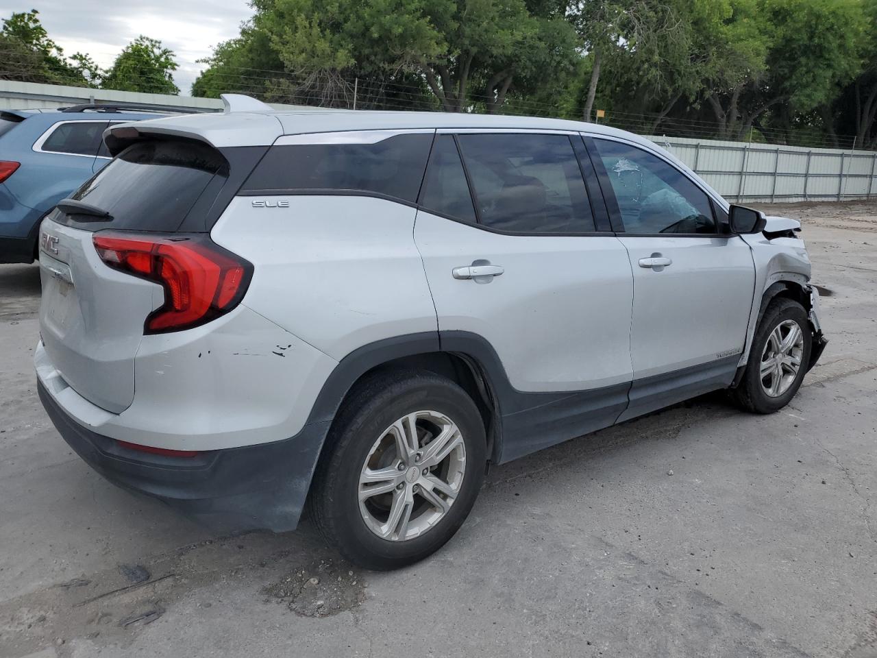 2018 GMC Terrain - Image 3