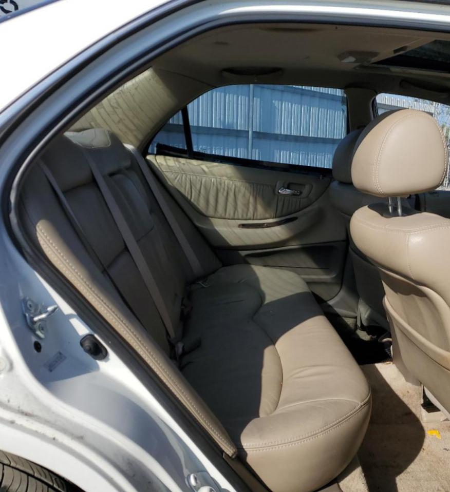 1998 Honda Accord - Image 10