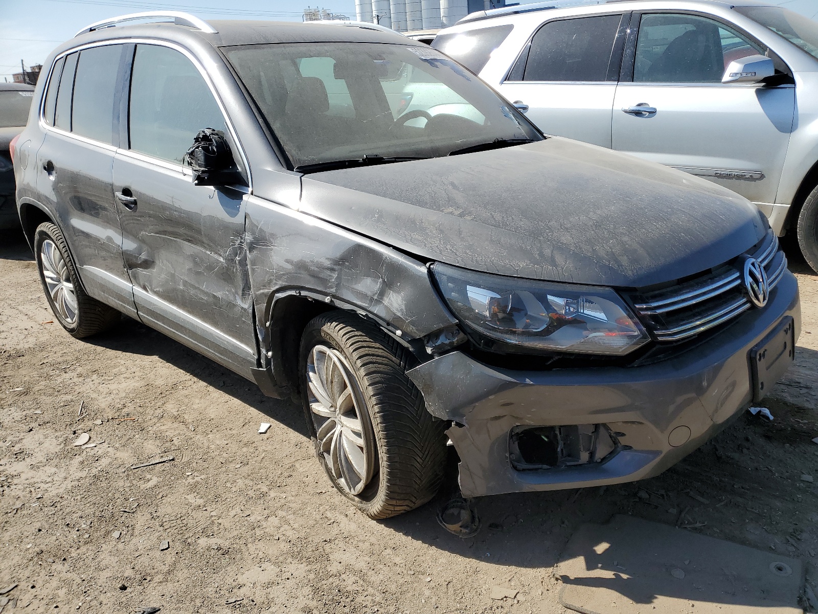 WVGAV7AX4GW553103 2016 Volkswagen Tiguan S