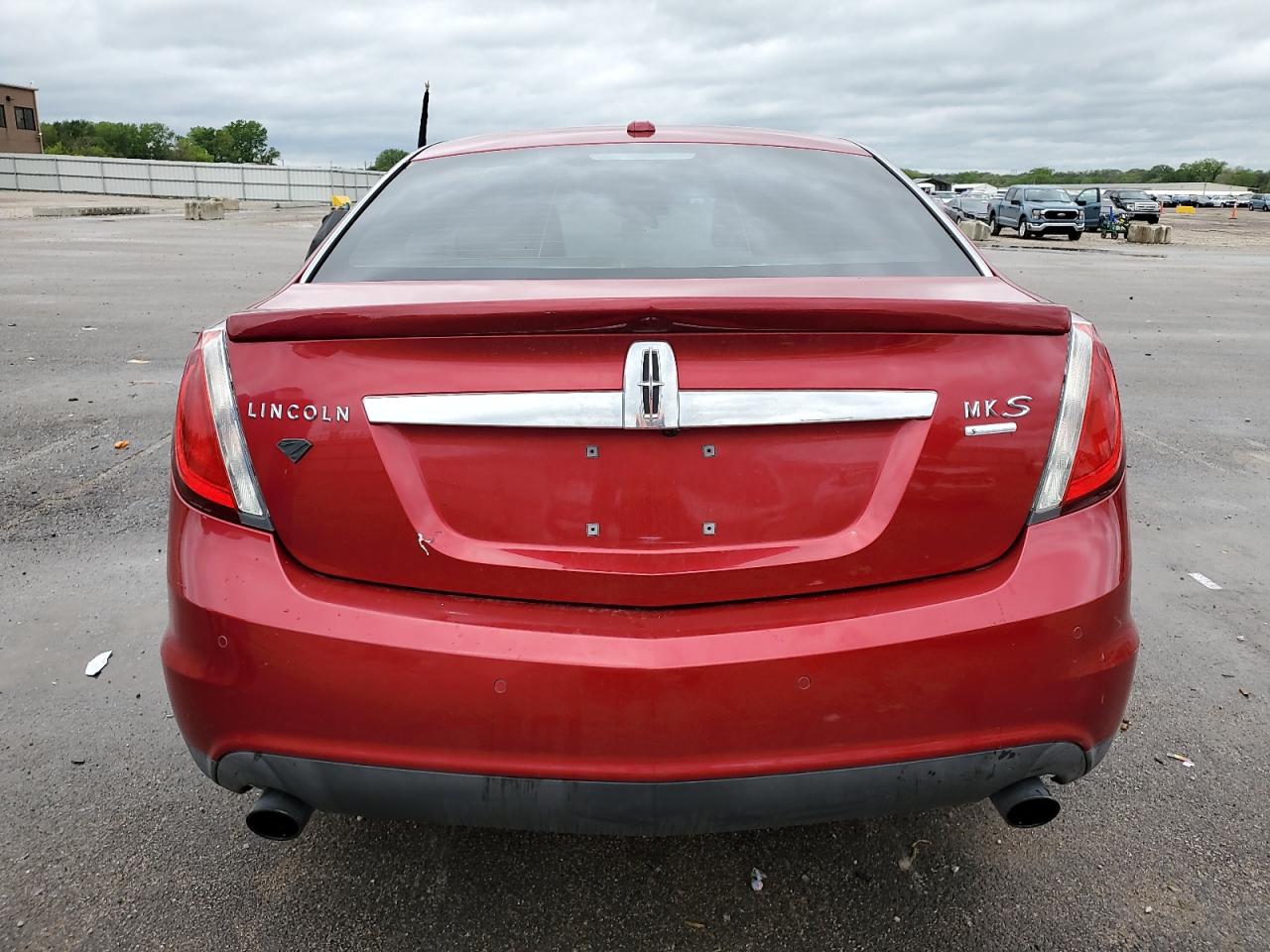 2010 Lincoln Mks VIN: 1LNHL9FT8AG610927 Lot: 80851065