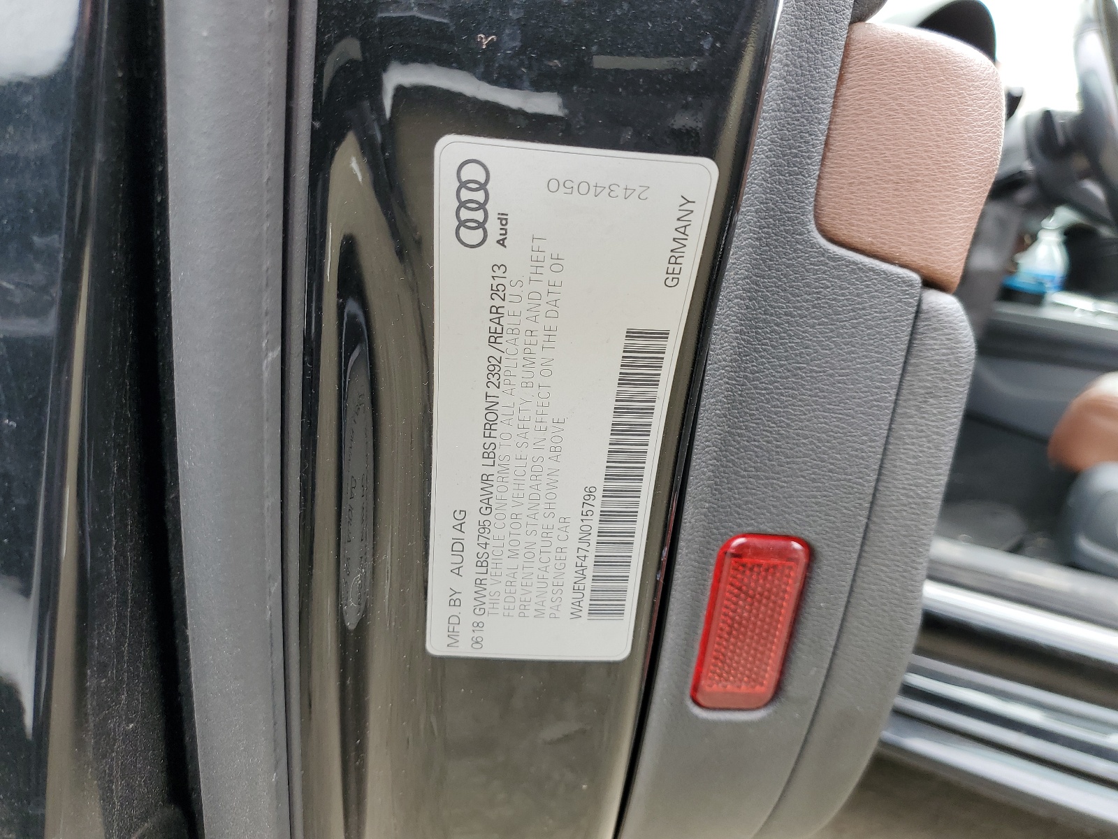 WAUENAF47JN015796 2018 Audi A4 Premium Plus