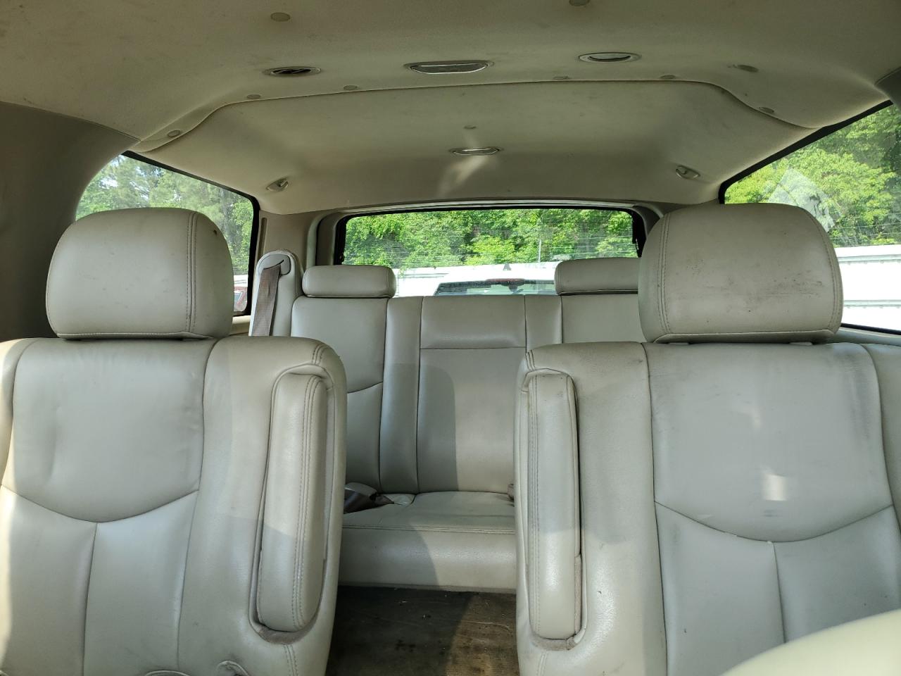 2005 Chevrolet Suburban C1500 VIN: 3GNEC16Z65G233139 Lot: 52159534