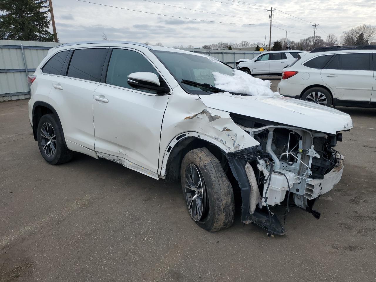 2016 Toyota Highlander - Image 4