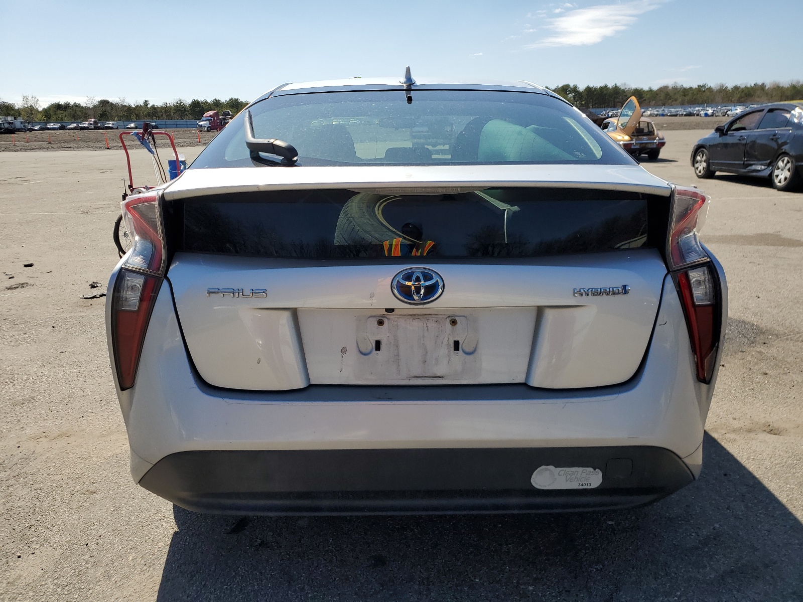 JTDKARFU8G3501733 2016 Toyota Prius