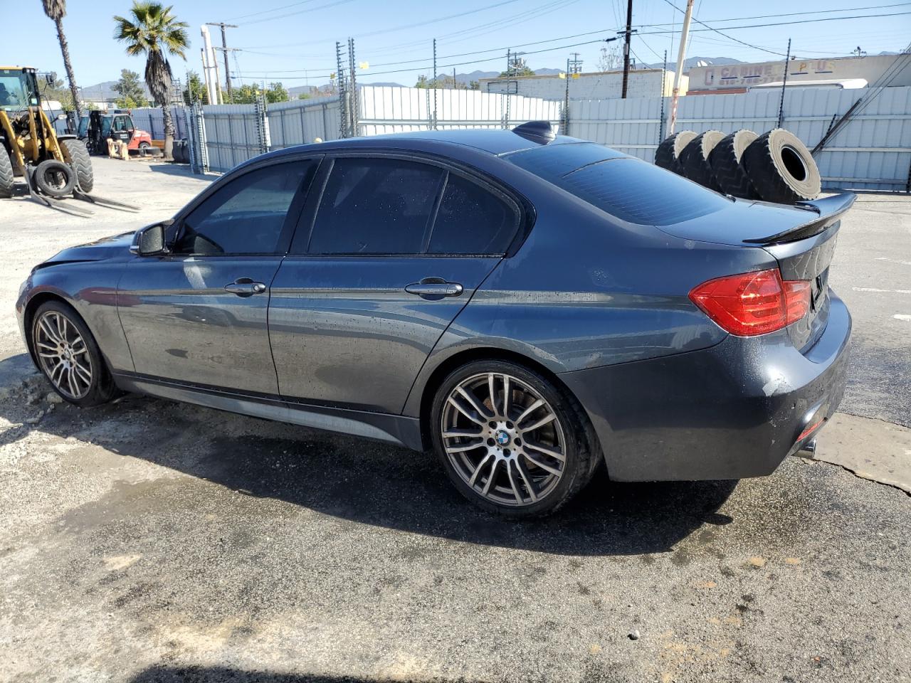 VIN WBA3A9G50DNP36054 2013 BMW 3 SERIES no.2