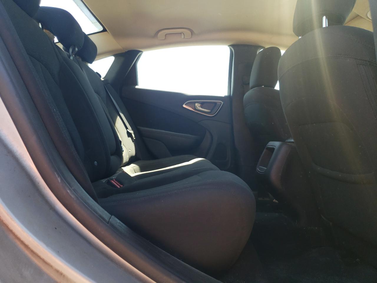 2016 Chrysler 200 Limited VIN: 1C3CCCAB7GN165714 Lot: 51360134