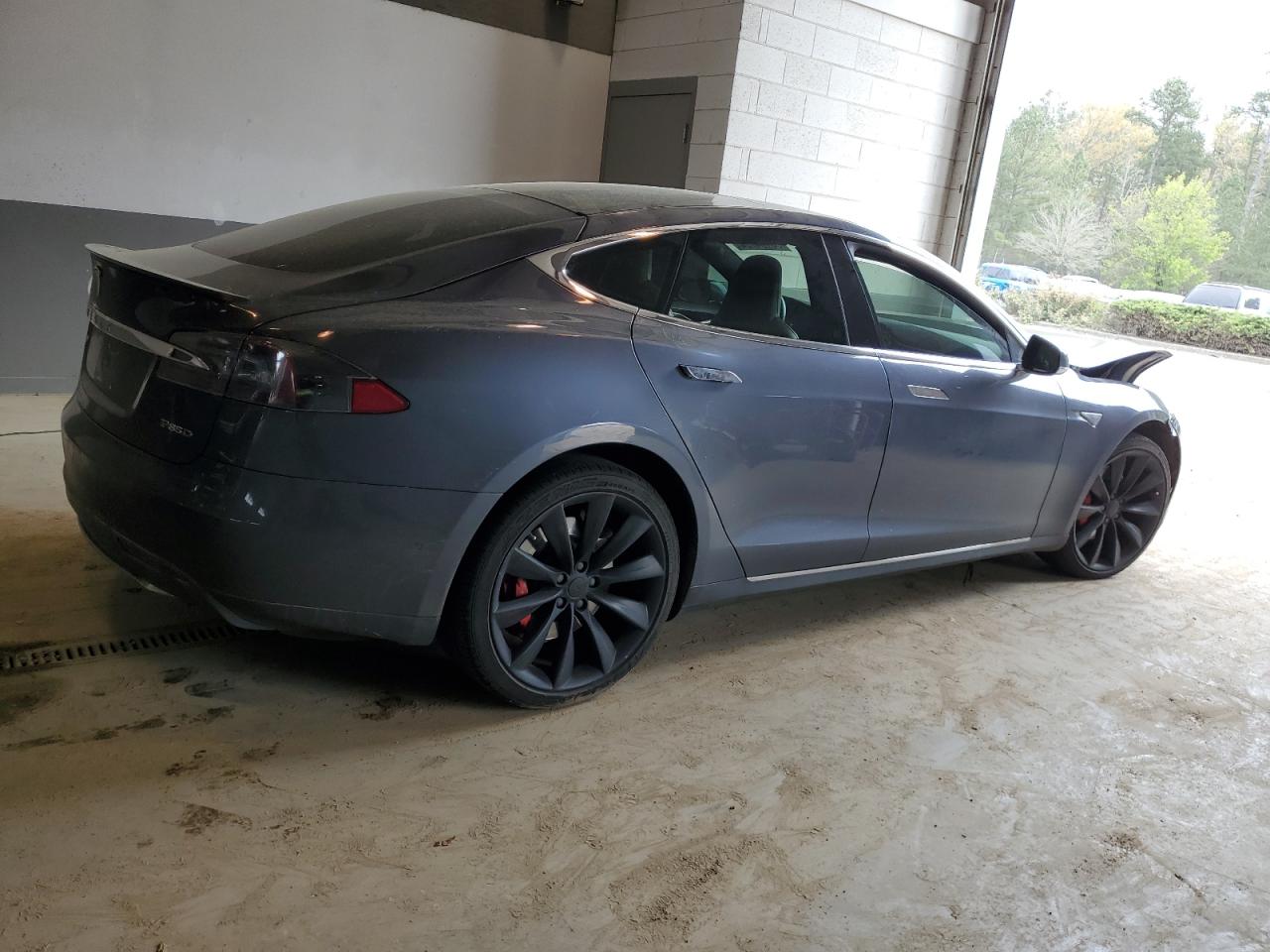 2015 Tesla Model S 85D VIN: 5YJSA1H24FFP73985 Lot: 55017244