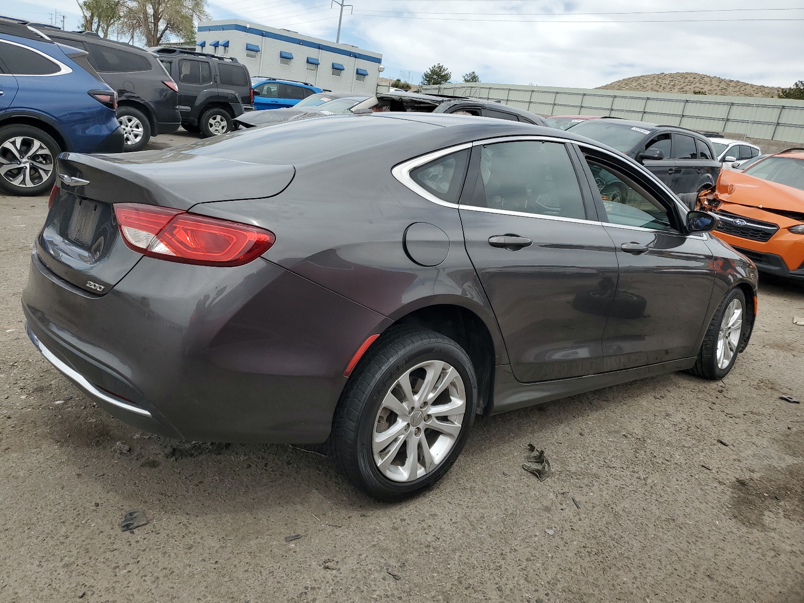 1C3CCCAB8FN746301 2015 Chrysler 200 Limited