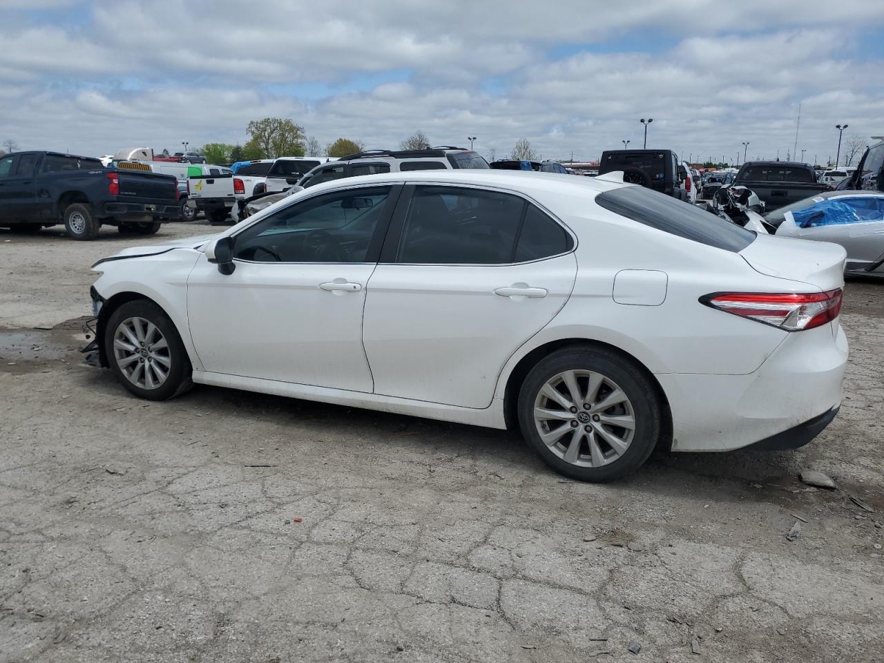 2019 Toyota Camry L VIN: 4T1B11HK1KU290046 Lot: 52295474