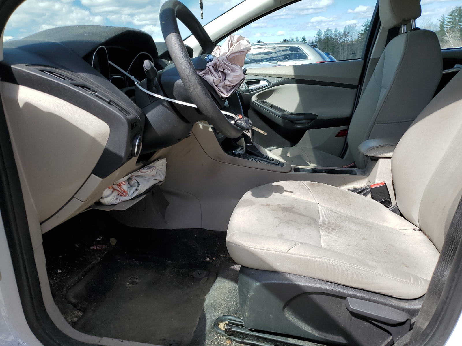 1FADP3K21FL243021 2015 Ford Focus Se