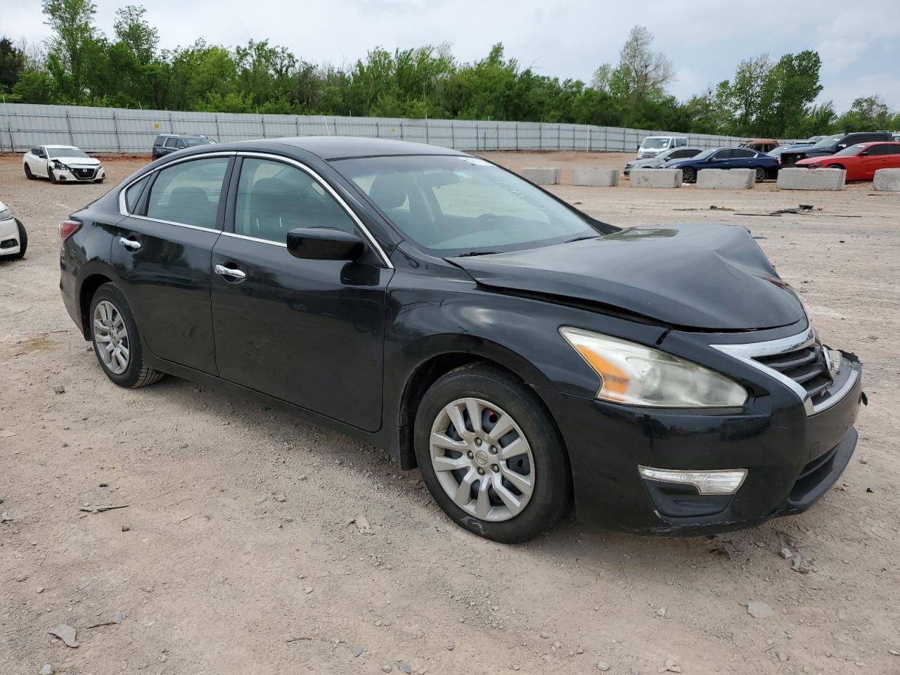 2015 Nissan Altima - Image 4