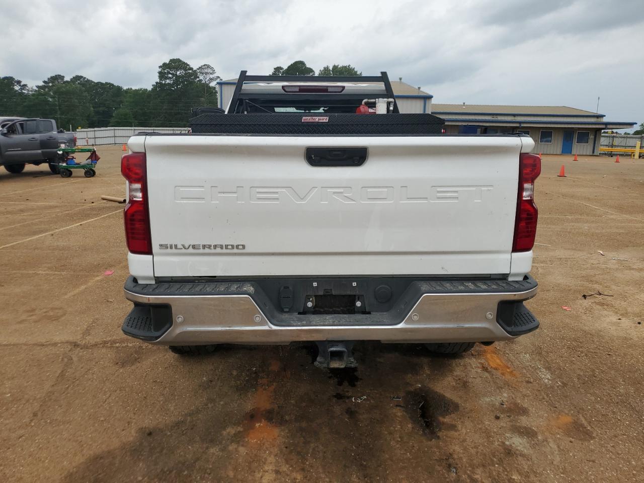 2023 Chevrolet Silverado - Image 6
