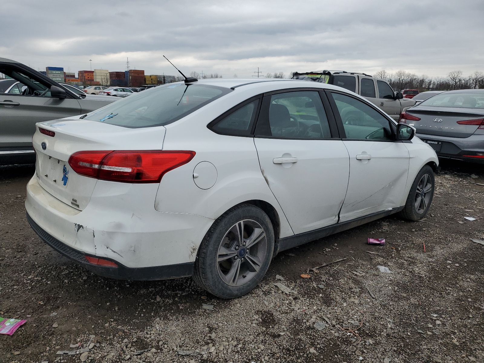 1FADP3FE2JL203009 2018 Ford Focus Se