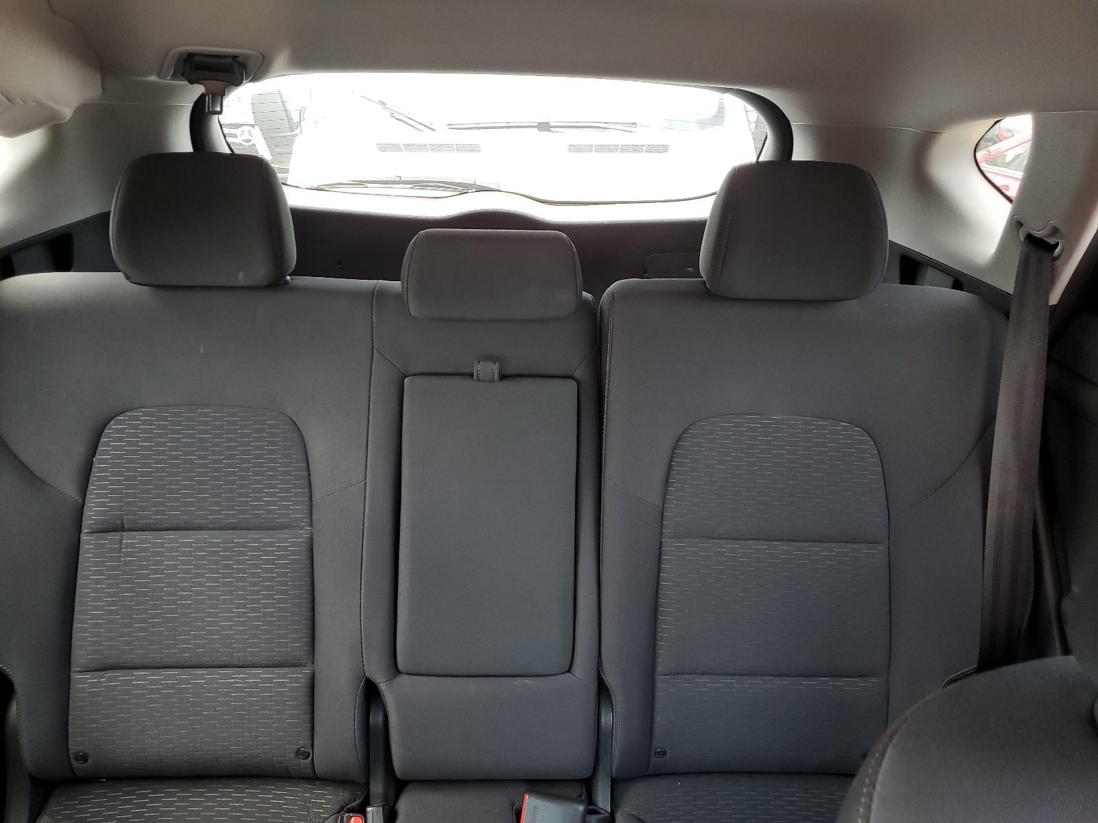 KM8J2CA40KU044010 2019 Hyundai Tucson Se