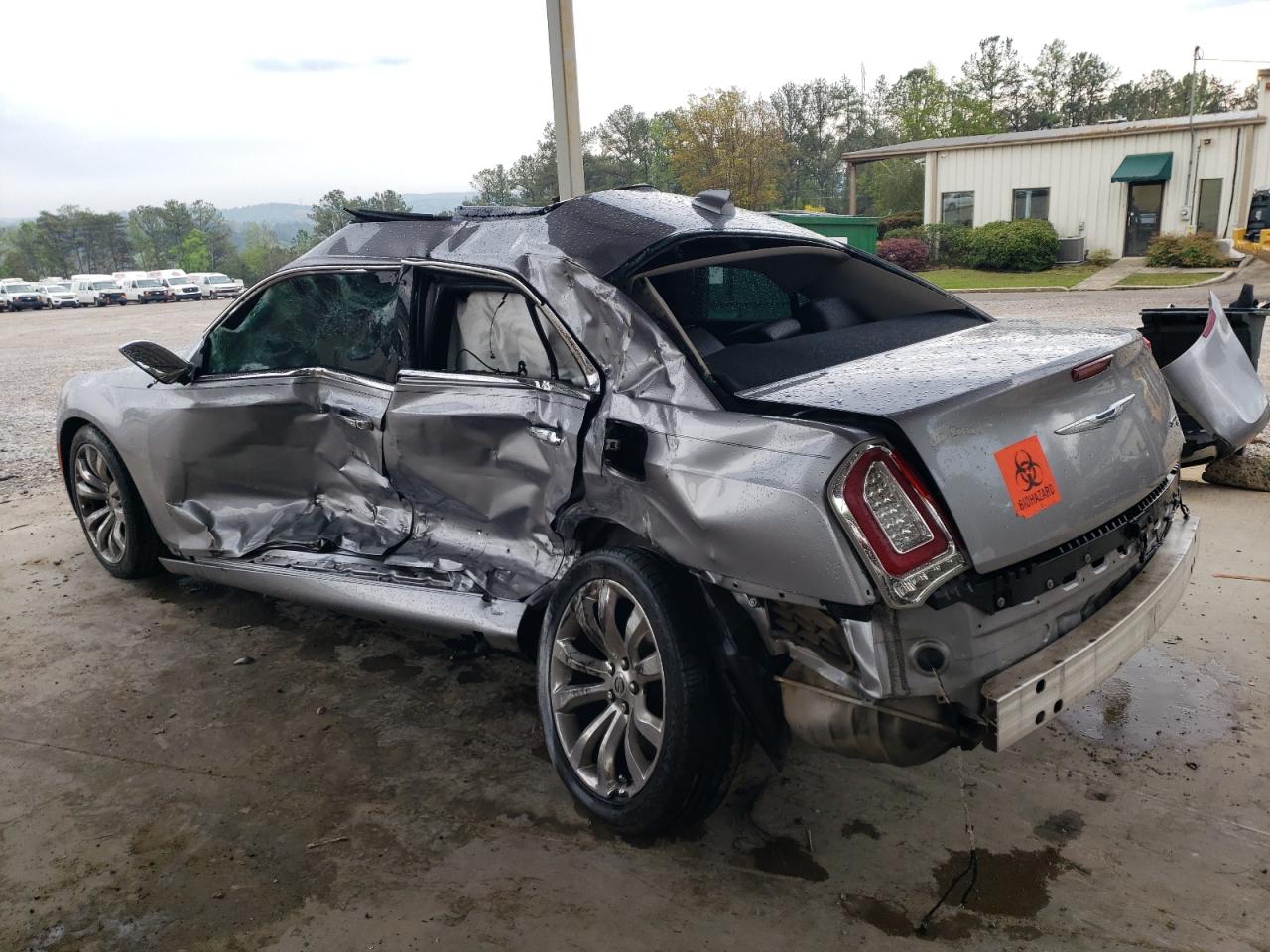 2017 Chrysler 300 - Image 2