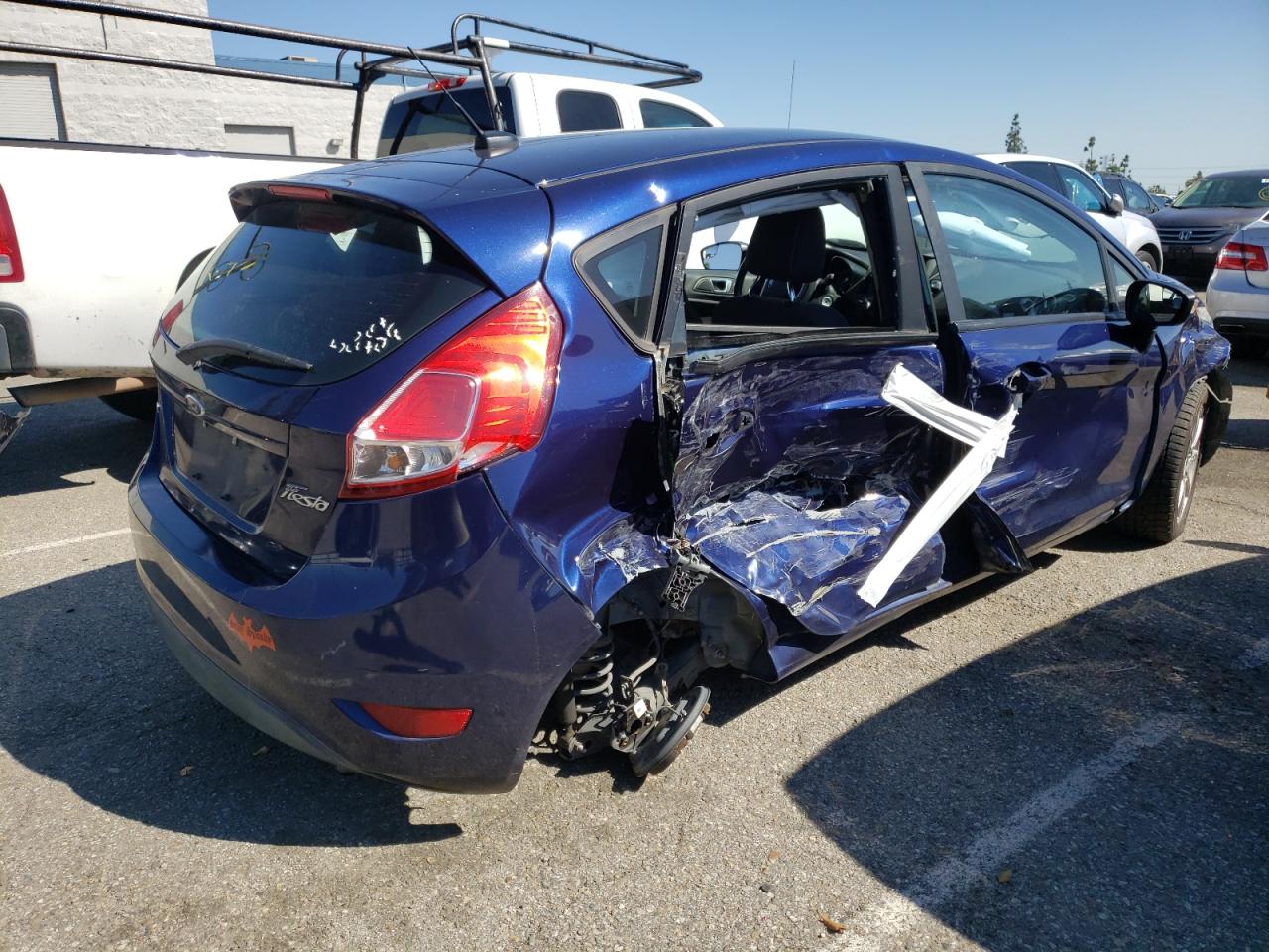 2016 Ford Fiesta - Image 3