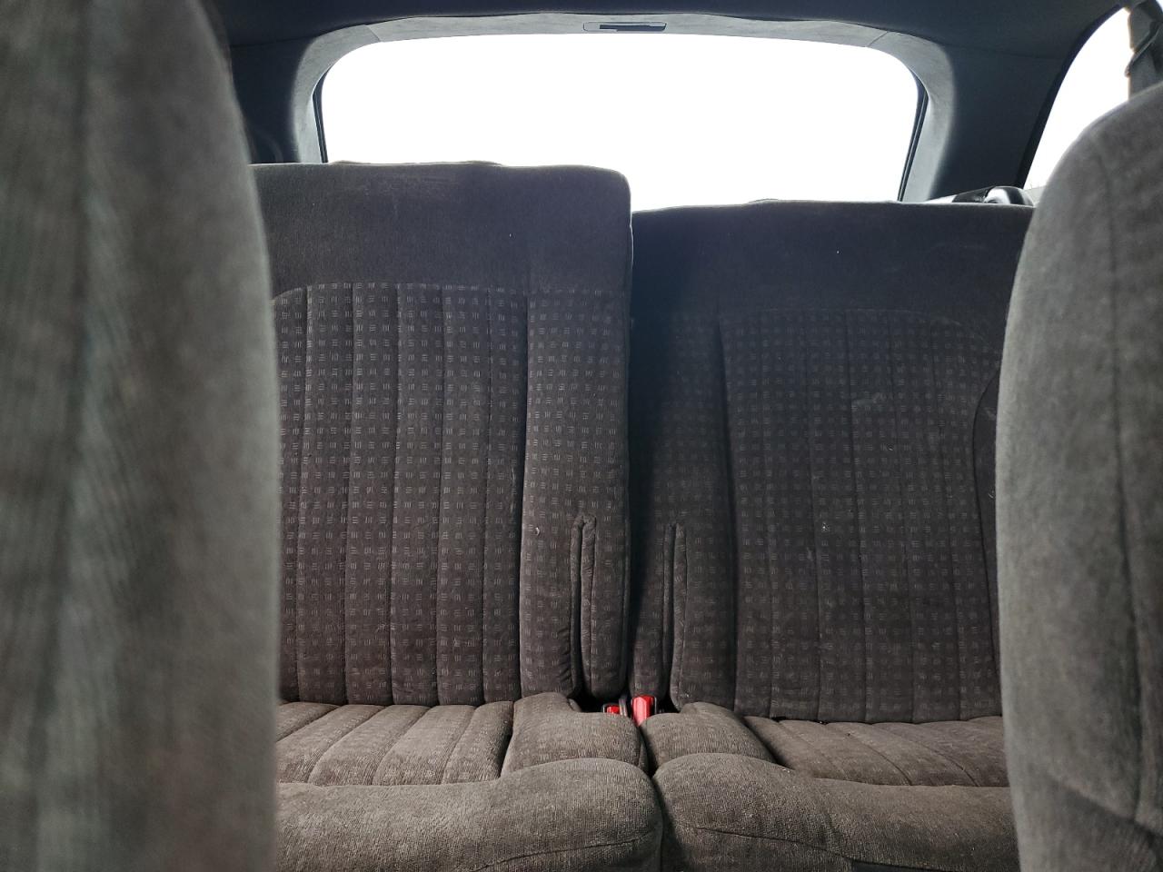 2002 Chevrolet Blazer VIN: 1GNCS18WX2K134115 Lot: 70031785