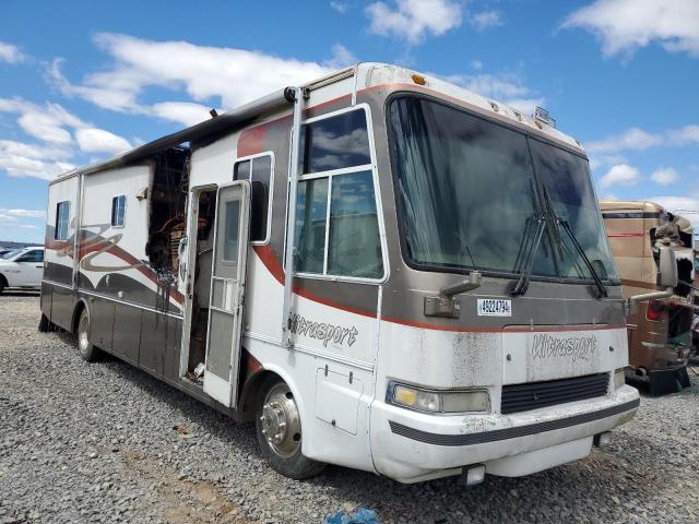 1999 Freightliner Chassis X Line Motor Home