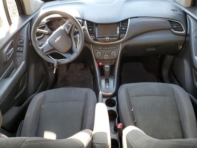 Parquets CHEVROLET TRAX 2017 Srebrny