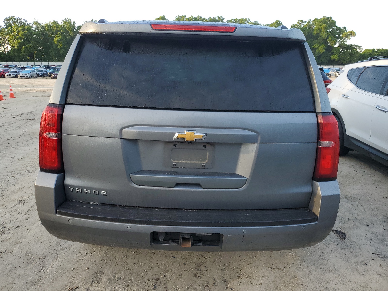 1GNSCBKCXKR242125 2019 Chevrolet Tahoe C1500 Lt