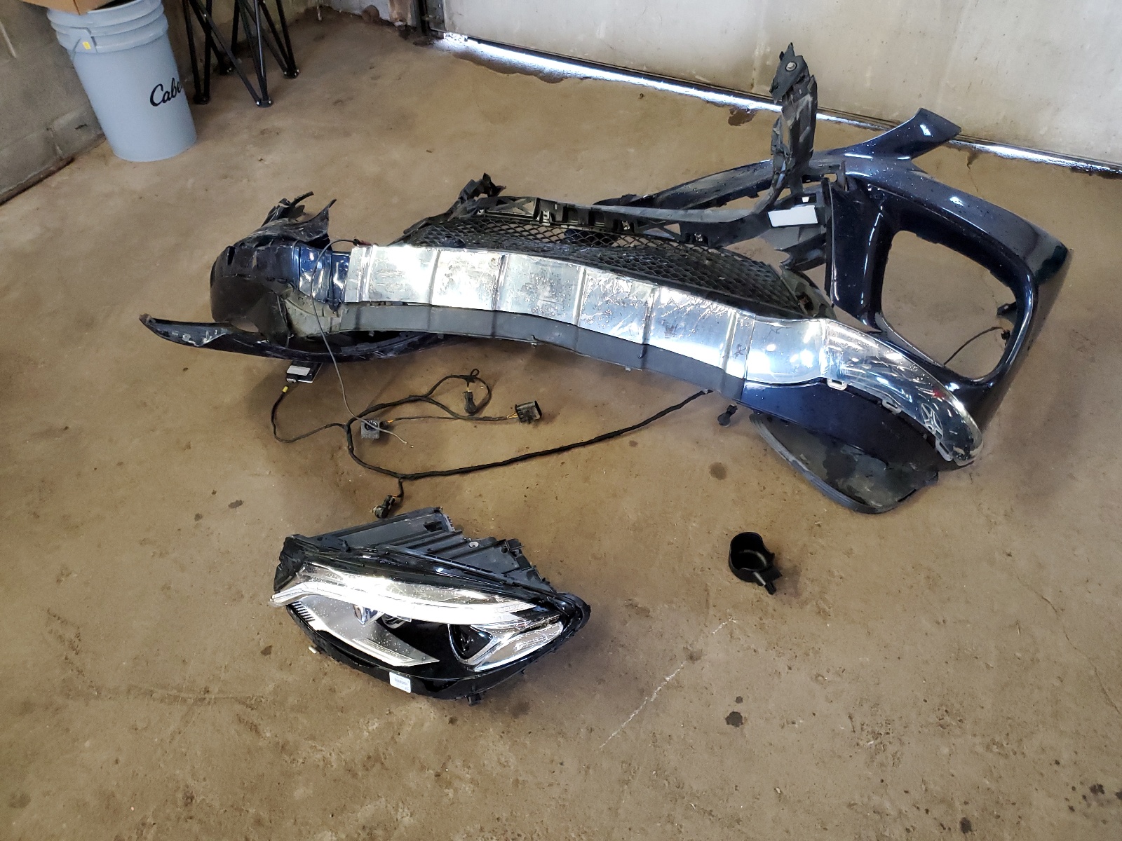 4JGDA5GB4HA923215 2017 Mercedes-Benz Gle 400 4Matic