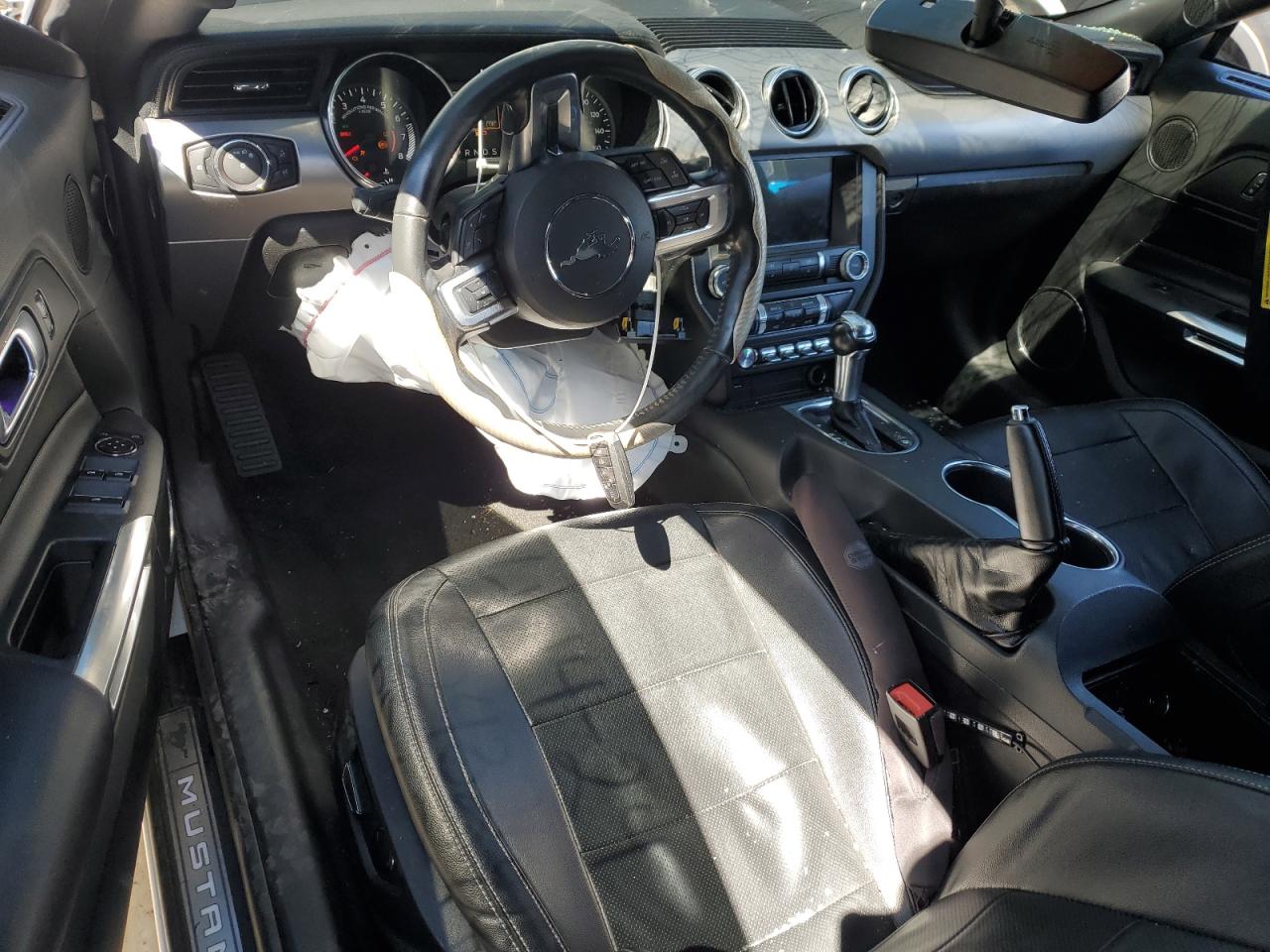 2018 Ford Mustang VIN: 1FATP8UH5J5138862 Lot: 51225844