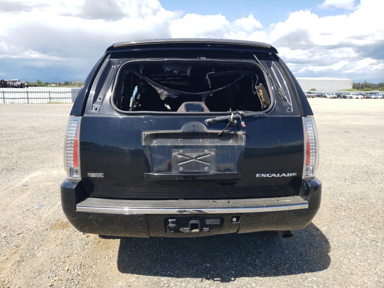 1GYS3GEF2BR242996 2011 Cadillac Escalade Esv