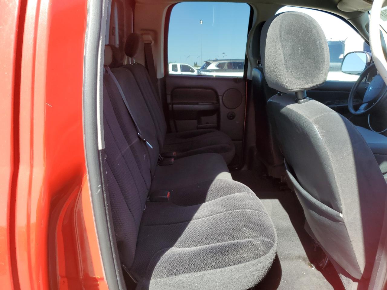 2004 Dodge Ram 1500 St VIN: 1D7HA18D44J261926 Lot: 52938374