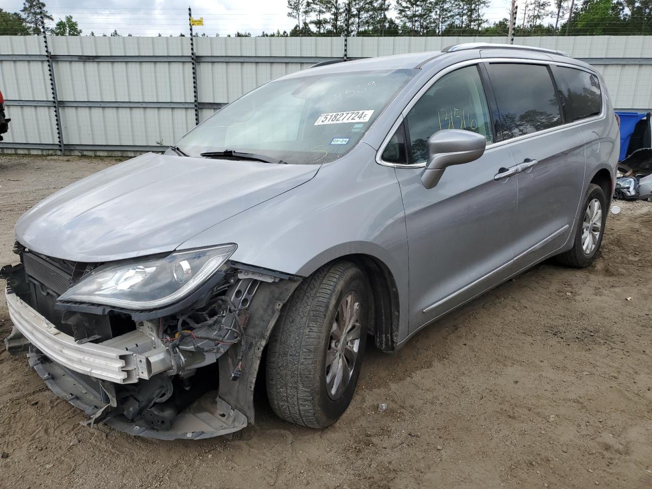 2018 Chrysler Pacifica Touring L VIN: 2C4RC1BG5JR214147 Lot: 51827724