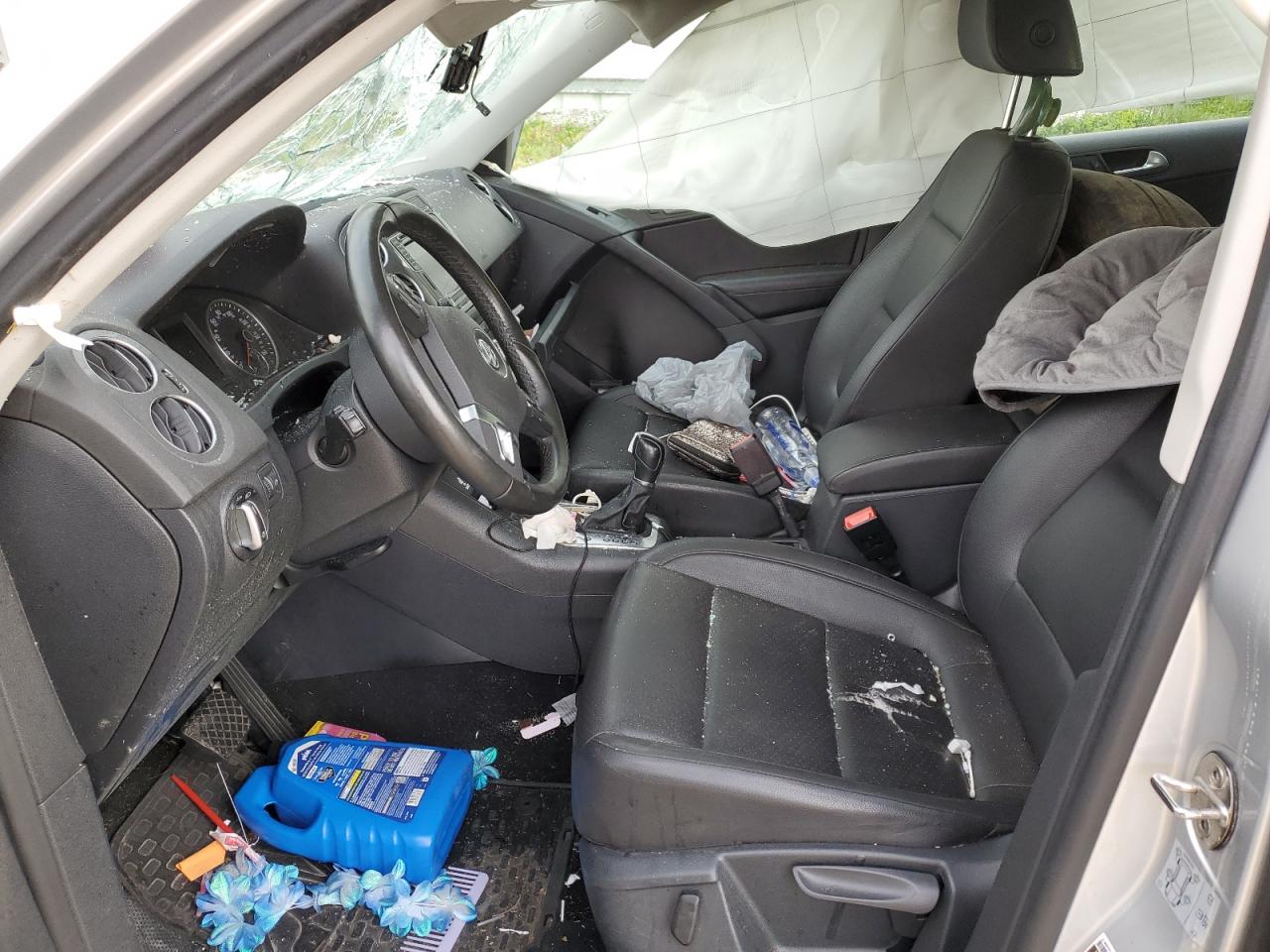 2017 Volkswagen Tiguan - Image 7