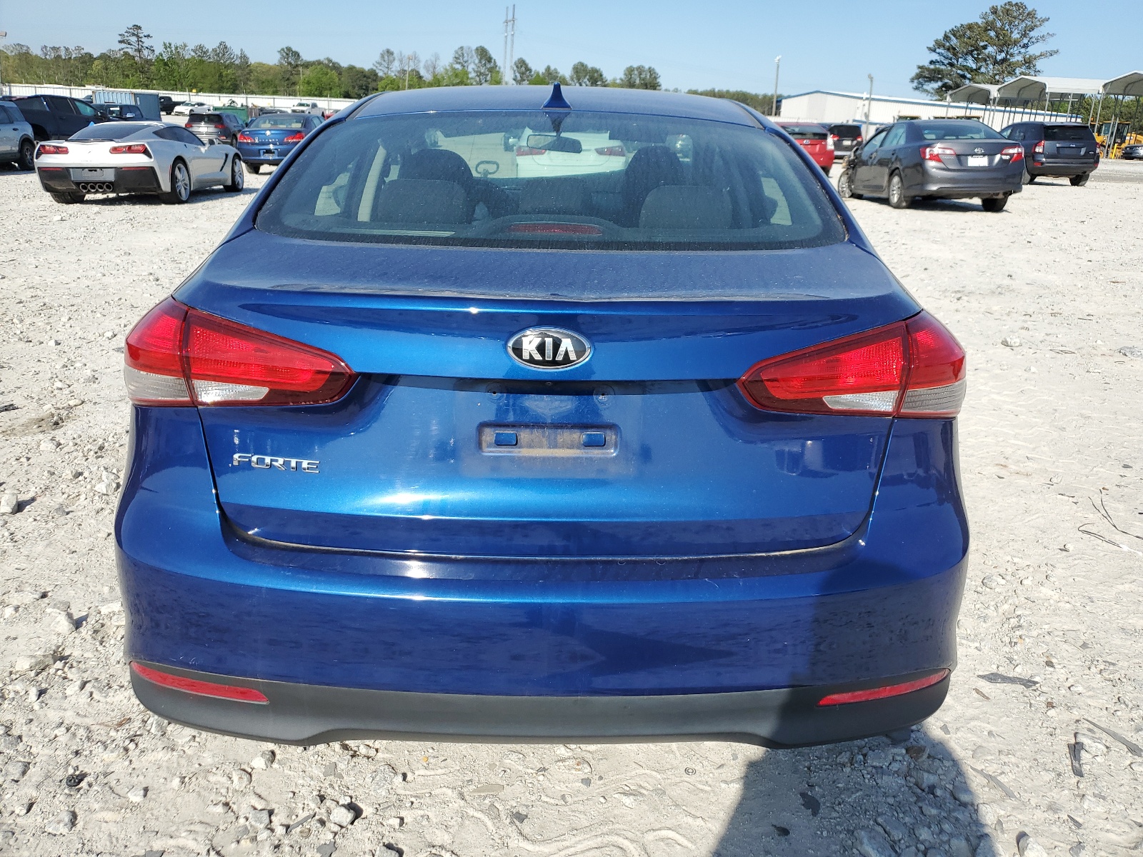 3KPFK4A73JE273904 2018 Kia Forte Lx