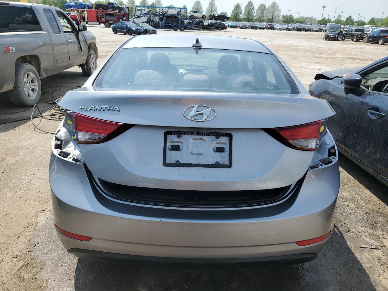 5NPDH4AE6GH746655 2016 Hyundai Elantra Se