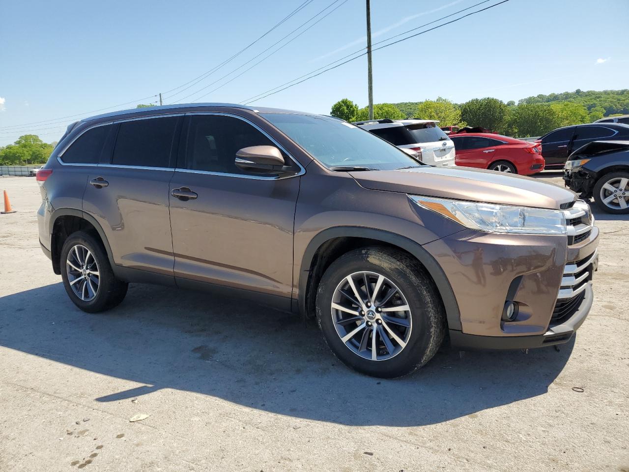 2019 Toyota Highlander Se VIN: 5TDJZRFH3KS710957 Lot: 52189464